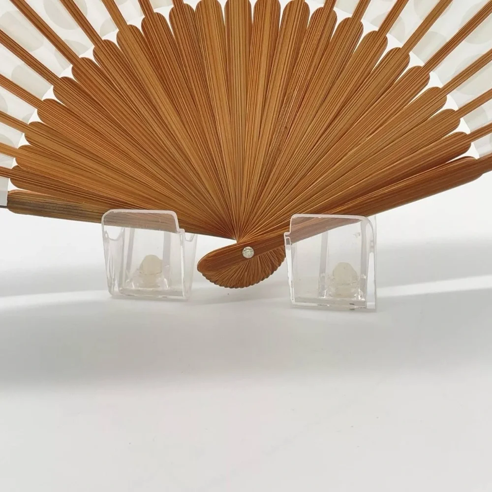 Louis Vuitton White and Brown Fan - Picture 5 of 13